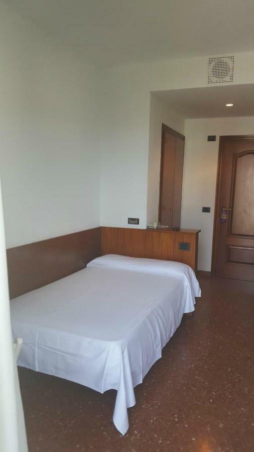 La Bilbaina Hotel Vitoria-Gasteiz Quarto foto