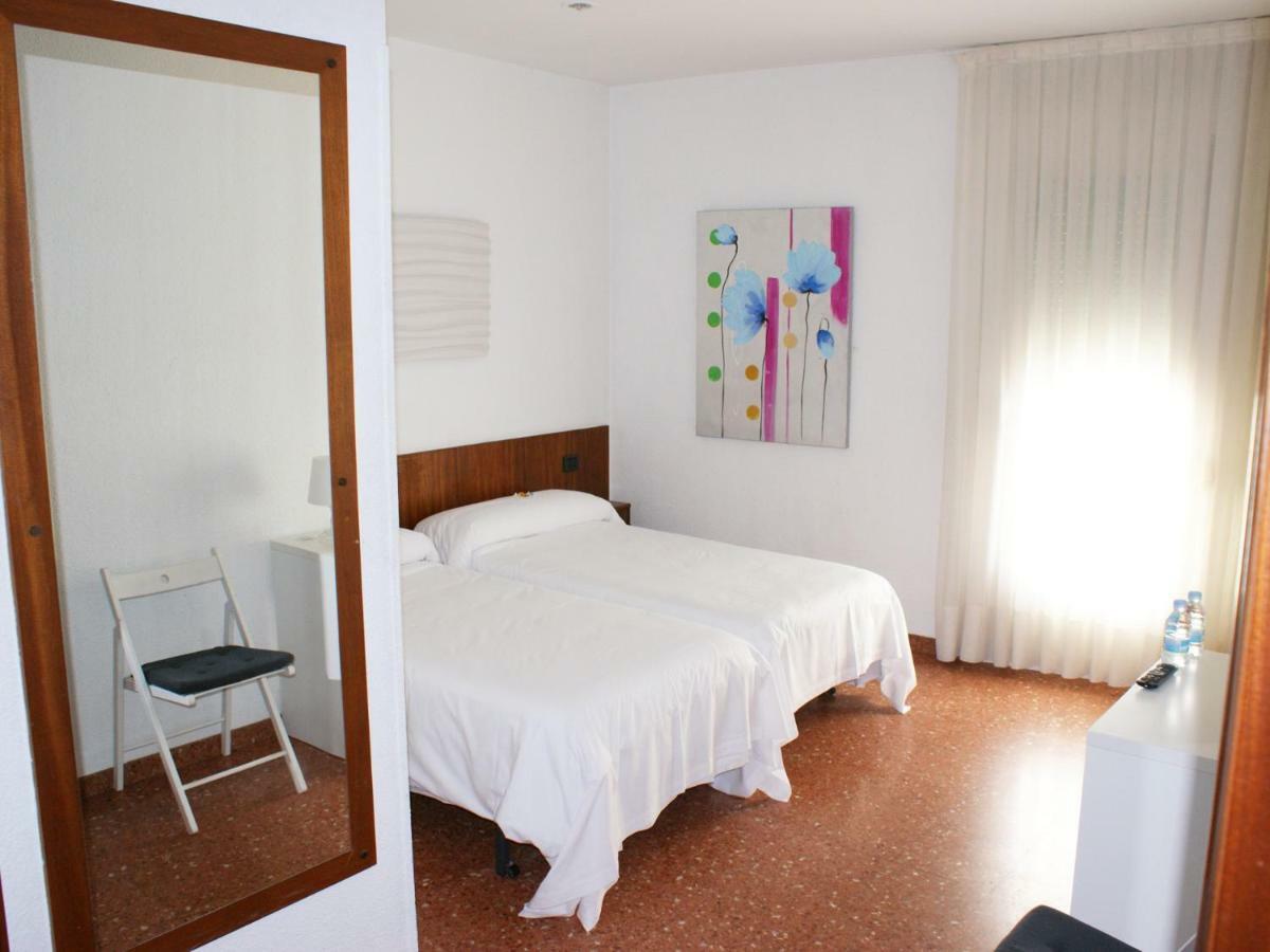 La Bilbaina Hotel Vitoria-Gasteiz Quarto foto