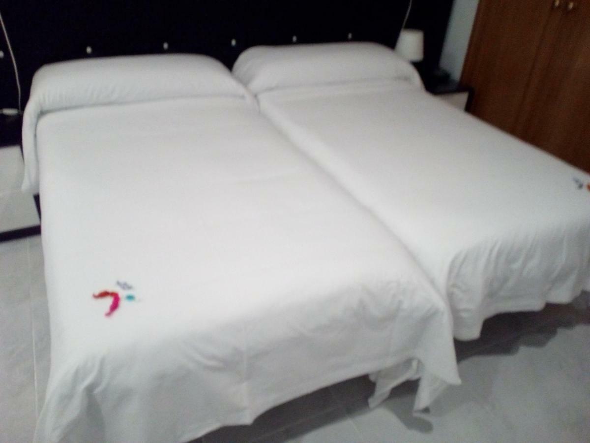 La Bilbaina Hotel Vitoria-Gasteiz Quarto foto